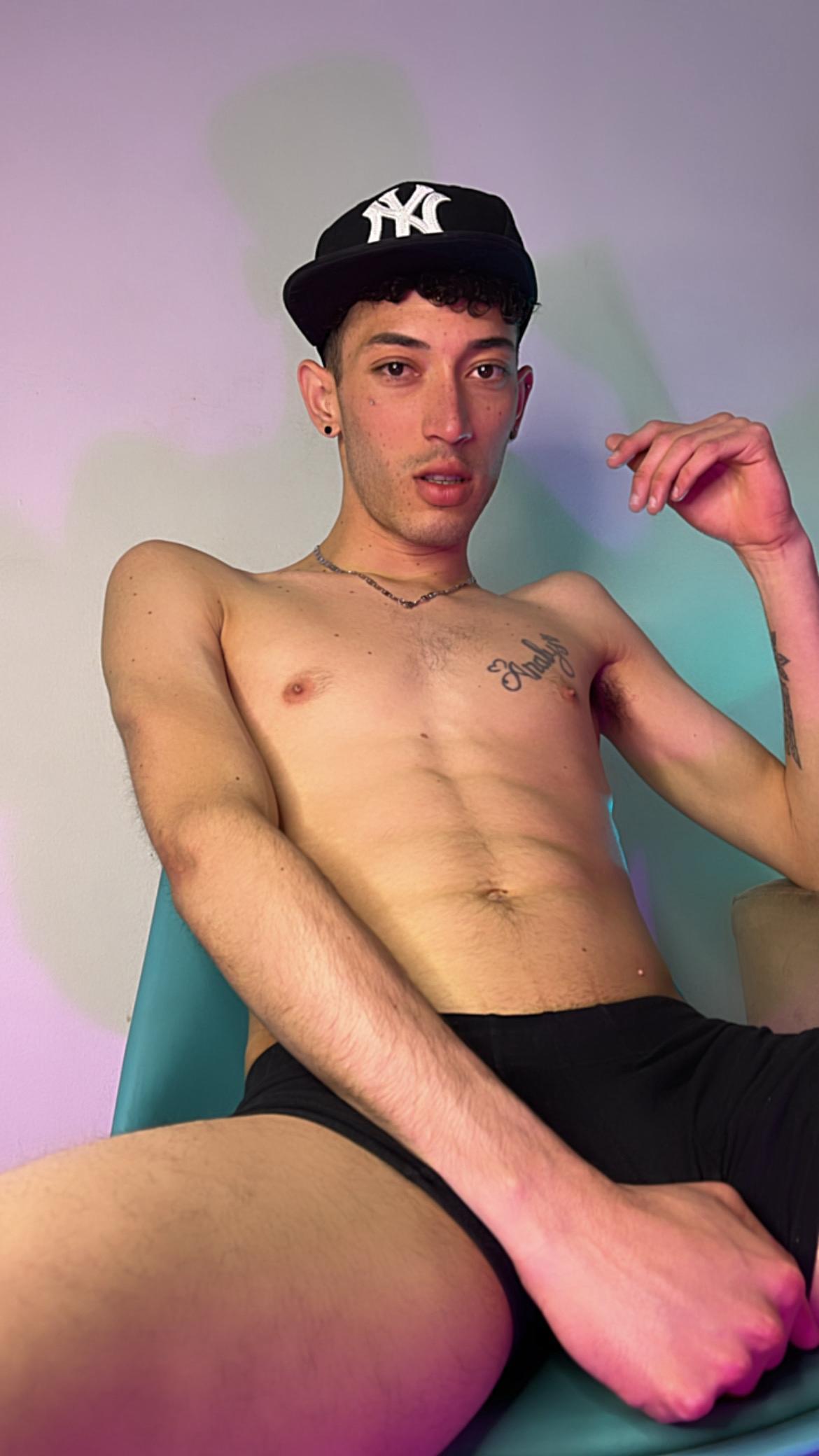 Ashton_Myers's Profile