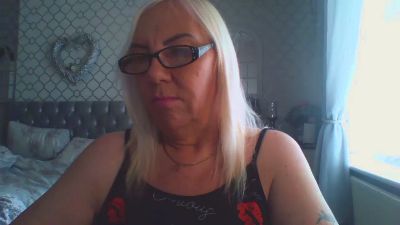 Blondetinks's Profile