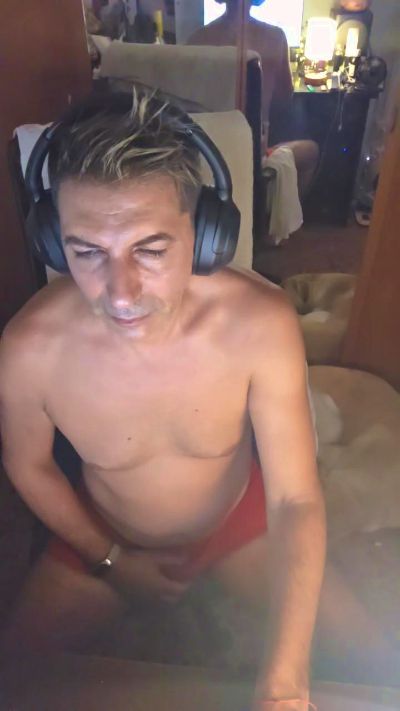 JoyzHot's Profile