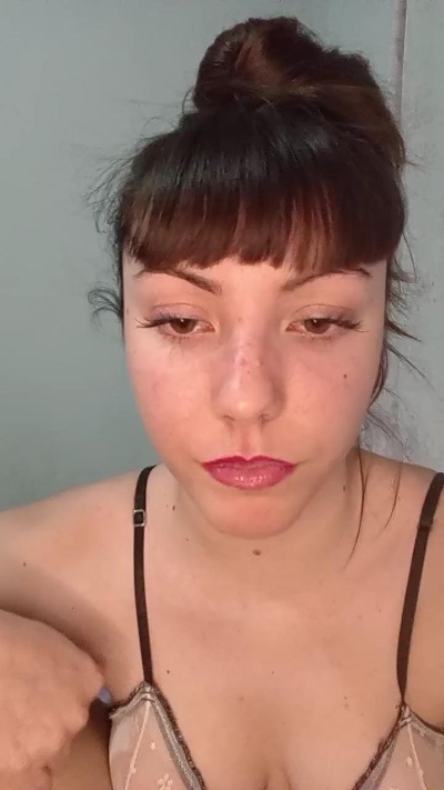Lara_99_'s Profile