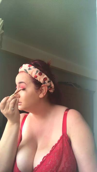 Meggieee98's Profile