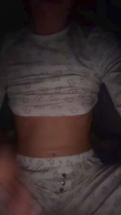 Petiteprettyf's Profile