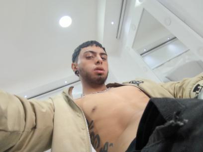 Phoeniix19's Profile