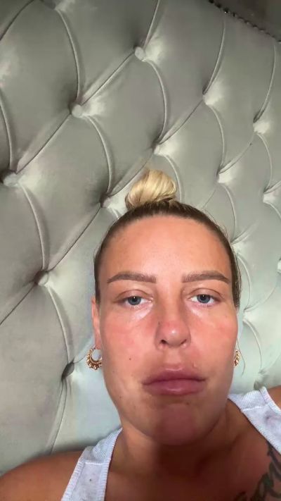 Sexyblondey51's Profile
