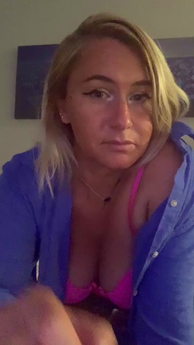 Skylarrosalie's Profile