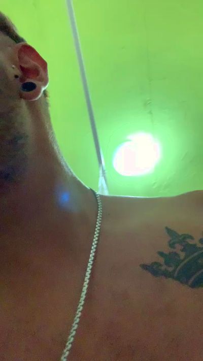 Vic69aaaa's Profile