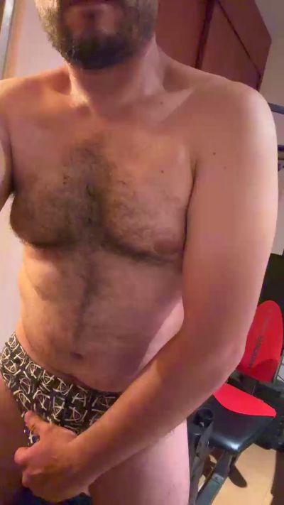 adrianlhot's Profile