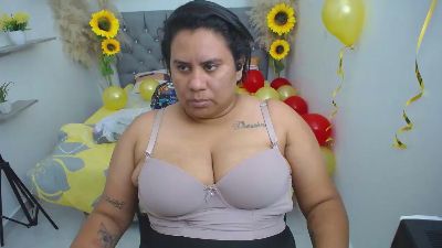 hotlesby4uxxx's Profile