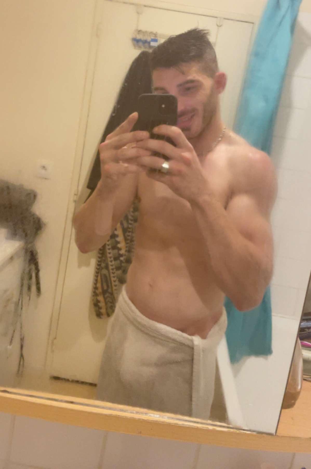 tyago14's Profile