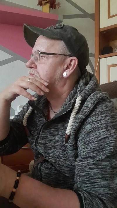 voyuer58hot's Profile